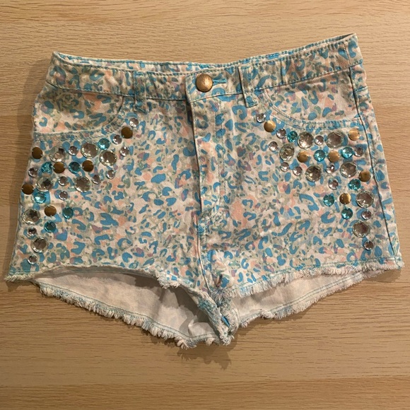 Pastel denim shorts - Picture 2 of 4